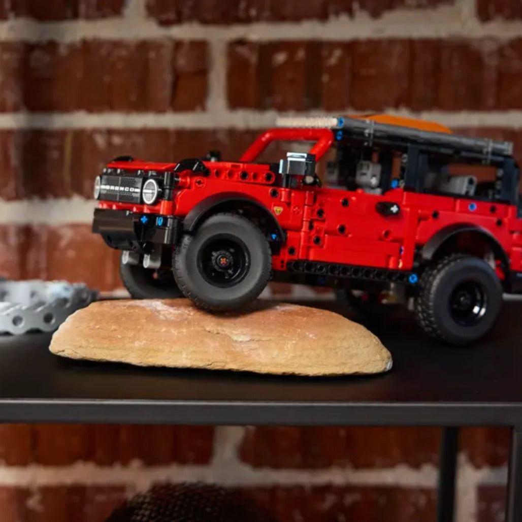 A Photo Of LEGO Technic Ford Bronco® SUV 943 Pieces - 42213