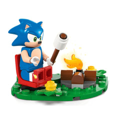 A Photo Of LEGO Sonic's Campfire Clash - 177 Pieces - 77001