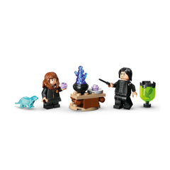 A Photo Of LEGO Harry Potter Cauldron: Secret Potions Classroom 652 Pieces - 76464