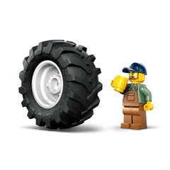 A Photo Of LEGO City Tractor 204 Pieces - 60498