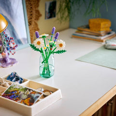 A Photo Of LEGO Daisies - 133 Pieces - 11508