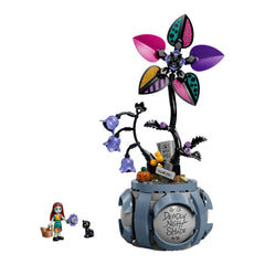 A Photo Of LEGO Sally's Flowerpot - 346 Pieces - 43288