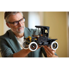 A Photo Of LEGO Ford Model T - 1060 Pieces - 11376