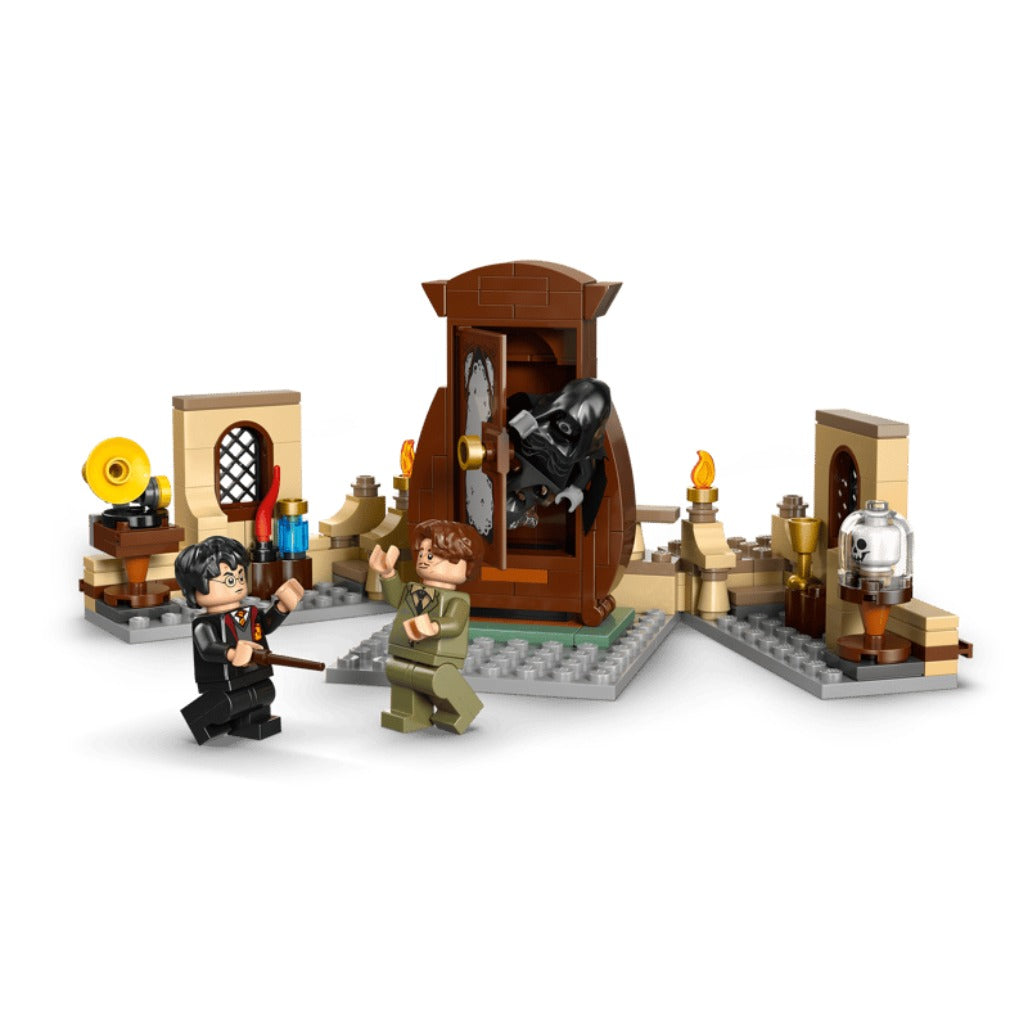 A Photo Of LEGO Hogwarts™ Castle: Hospital Wing - 907 Pieces - 76463
