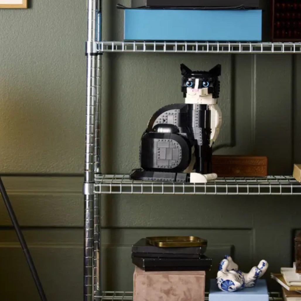 A Photo Of LEGO Ideas Tuxedo Cat 1710 Pieces - 21349