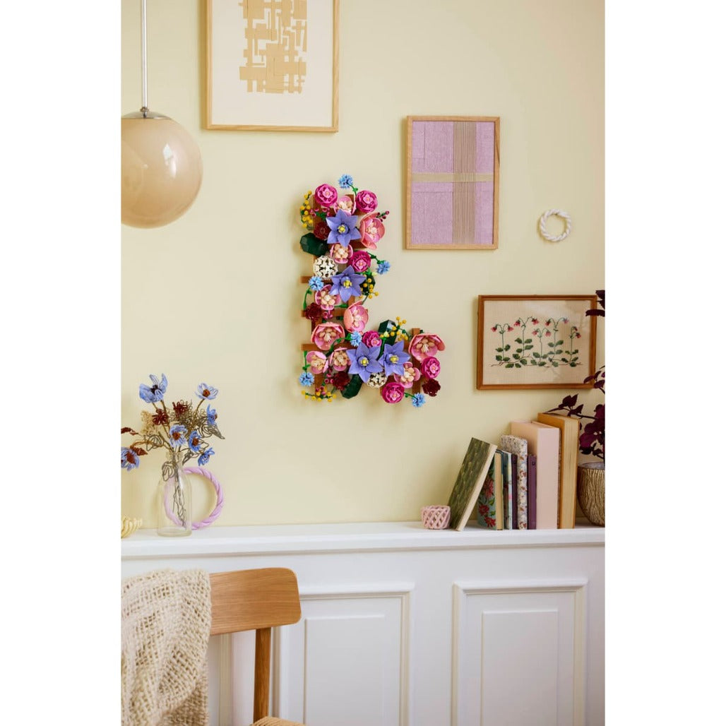 A Photo Of LEGO Botanicals Flower Wall 879 Pieces - 11503