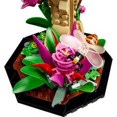 A Photo Of LEGO Ideas The Insect Collection 1111 Pieces - 21342