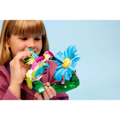 A Photo Of LEGO Creator 3-in-1 Wild Animals: Colorful Hummingbird 312 Pieces - 31384