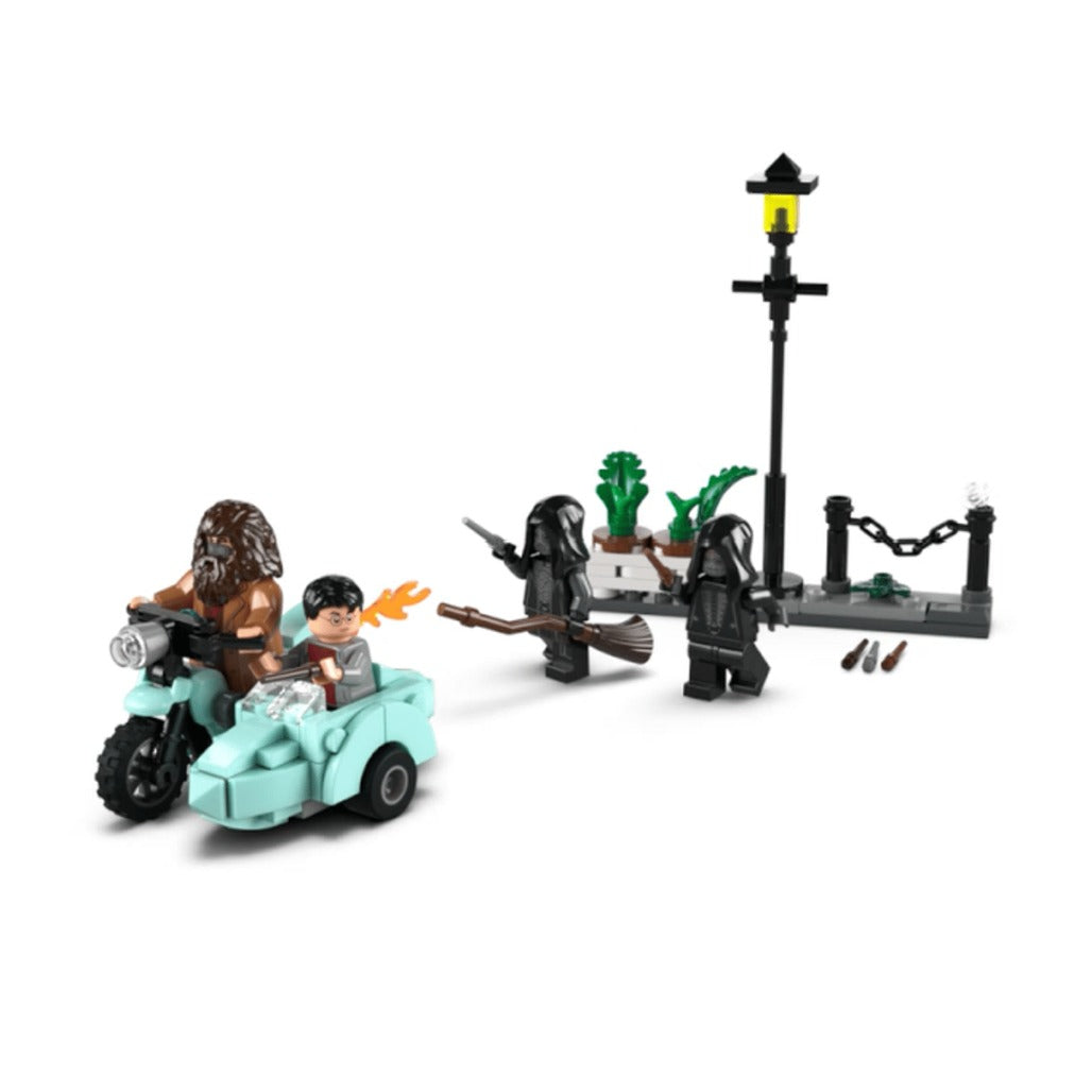 A Photo Of LEGO Hagrid™ & Harry's Privet Drive Escape - 124 Pieces - 76459